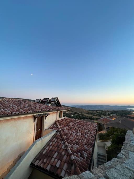 Casa Smeralda - Piscina E Vista Sul Mare! Trinità dʼAgultu Exterior foto