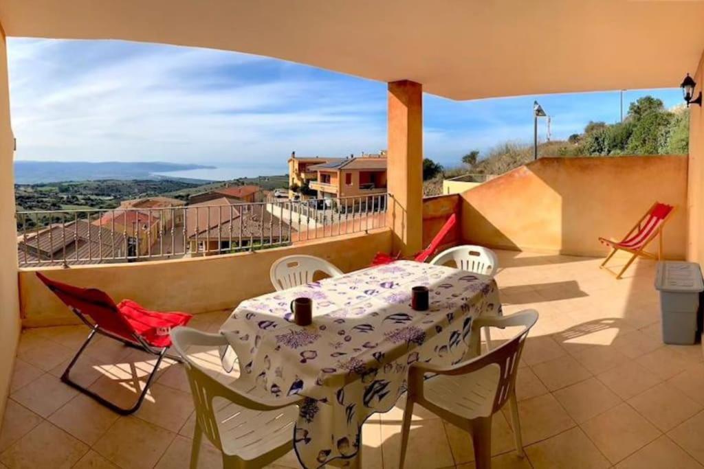 Casa Smeralda - Piscina E Vista Sul Mare! Trinità dʼAgultu Exterior foto